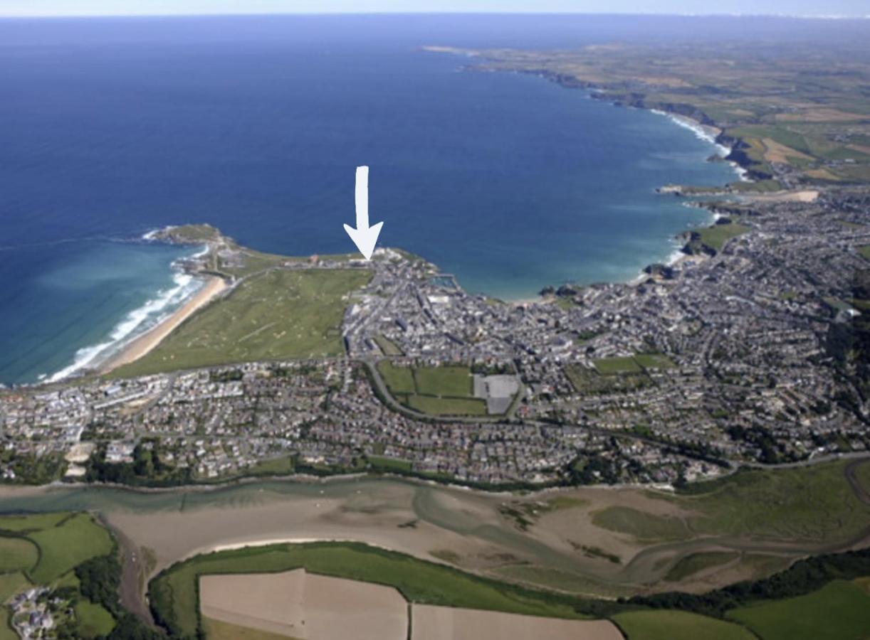 Apartment 100M From Fistral Beach- Underground Parking-Surf Shower & Locker- Sleeps 6 New Quay Екстериор снимка
